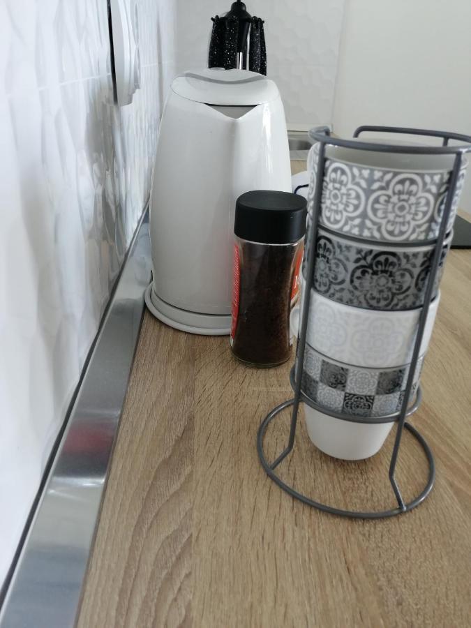 Studio Apartment Lanterna Zadar Bagian luar foto