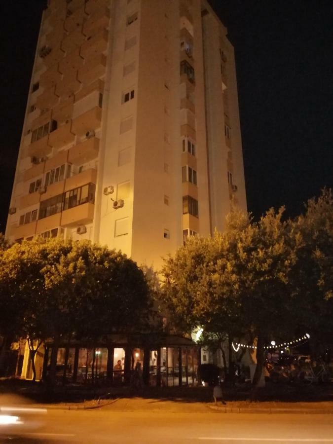 Studio Apartment Lanterna Zadar Bagian luar foto
